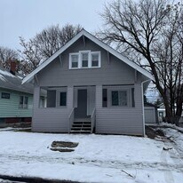 378 Roycroft Dr in Rochester, NY - Building Photo