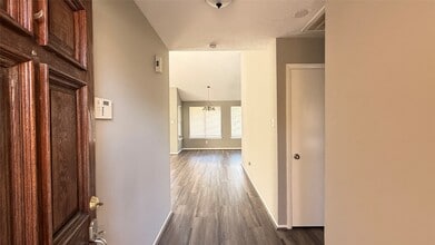 12651 Day Hollow Ln in Houston, TX - Foto de edificio - Building Photo