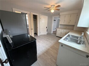 1035 Oliver St in North Tonawanda, NY - Building Photo - Building Photo