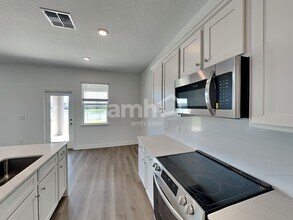 5330 Boulder Crk Cv in Bradenton, FL - Foto de edificio - Building Photo
