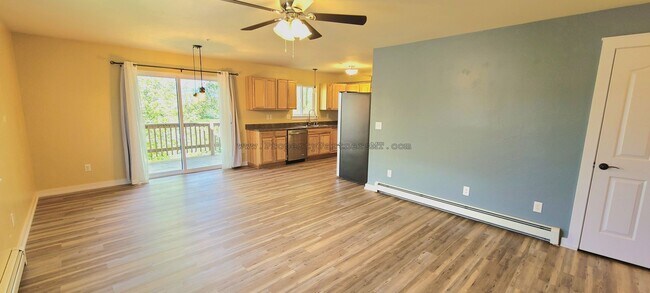1008 Cruiser Ln in Belgrade, MT - Building Photo - Building Photo