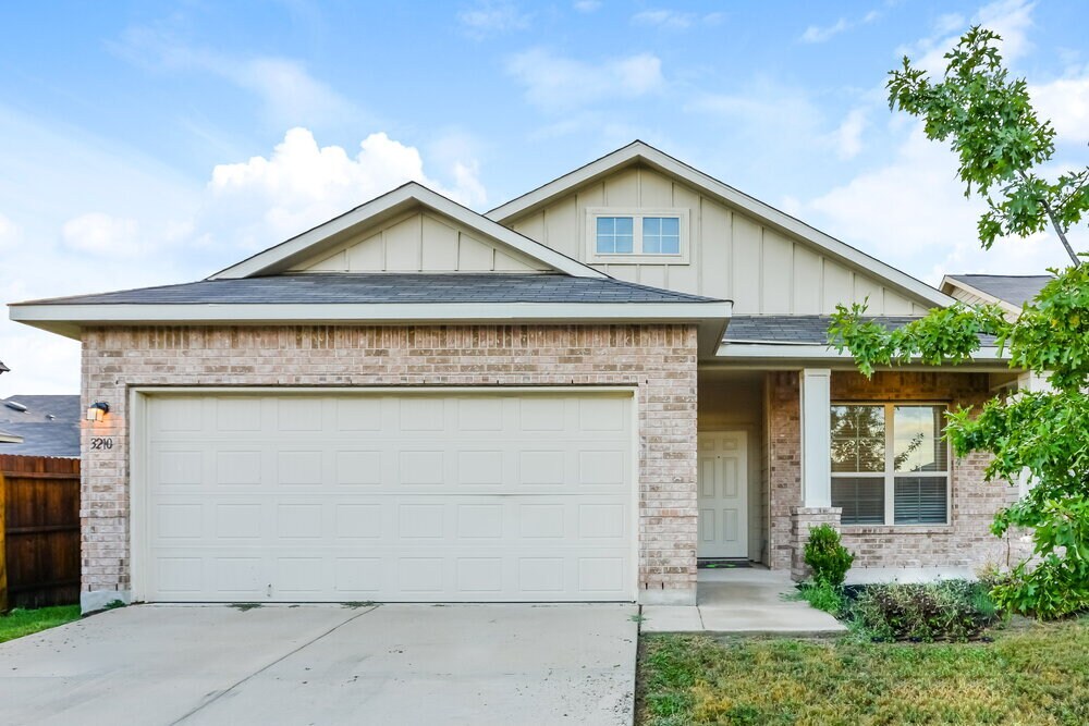 3210 Saylers Creek in San Antonio, TX - Building Photo
