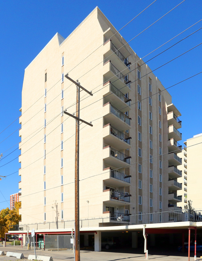 Berkeley Condominiums in Edmonton, AB - Building Photo - Primary Photo