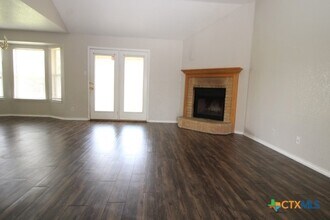 4306 Lori Dr in Killeen, TX - Foto de edificio - Building Photo