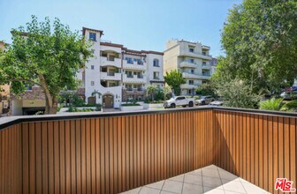 1820 Fairburn Ave in Los Angeles, CA - Building Photo - Building Photo