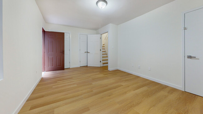 2181 Belmont Ave in Bronx, NY - Building Photo - Interior Photo