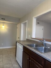 1048 Berkeley Rd in Columbus, OH - Building Photo - Building Photo