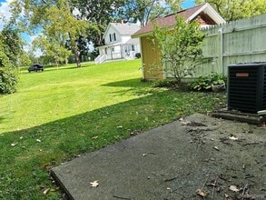 406 Union St in Grand Blanc, MI - Building Photo - Building Photo