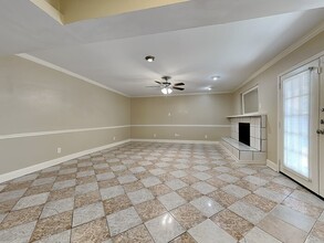 2901 Robin Hill Ln, Unit 1206ADA in Garland, TX - Building Photo - Building Photo