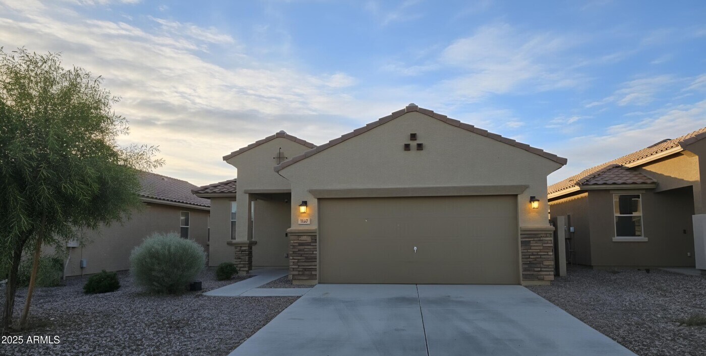 7127 W Rancho Dr in Glendale, AZ - Building Photo