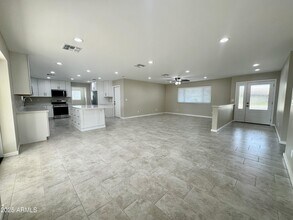 2329 E Enrose St in Mesa, AZ - Building Photo - Building Photo