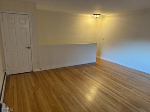 511 Washington Dr in Ramsey, NJ - Building Photo - Building Photo