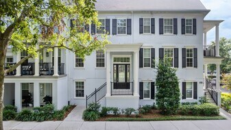 2011 Meeting Pl in Orlando, FL - Building Photo