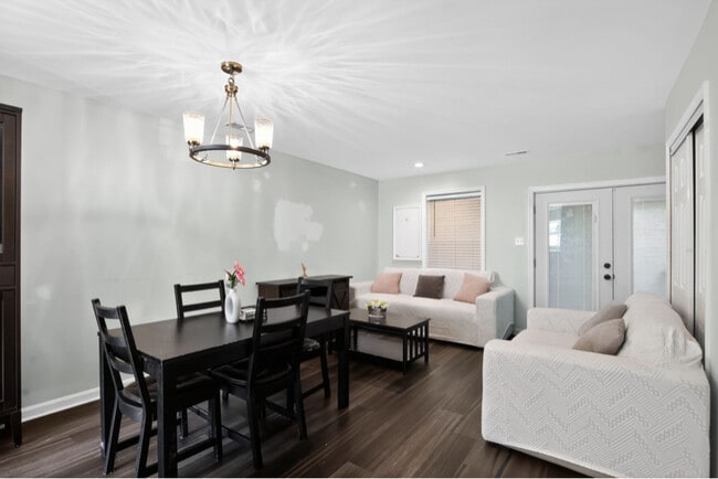 property at 405 Westminster Ln