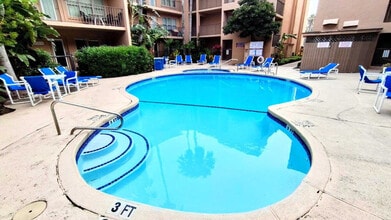 2401 Gulf Blvd in South Padre Island, TX - Building Photo - Building Photo