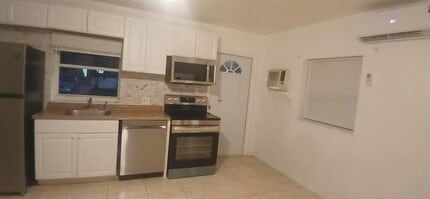 6129 Garfield St in Hollywood, FL - Foto de edificio - Building Photo