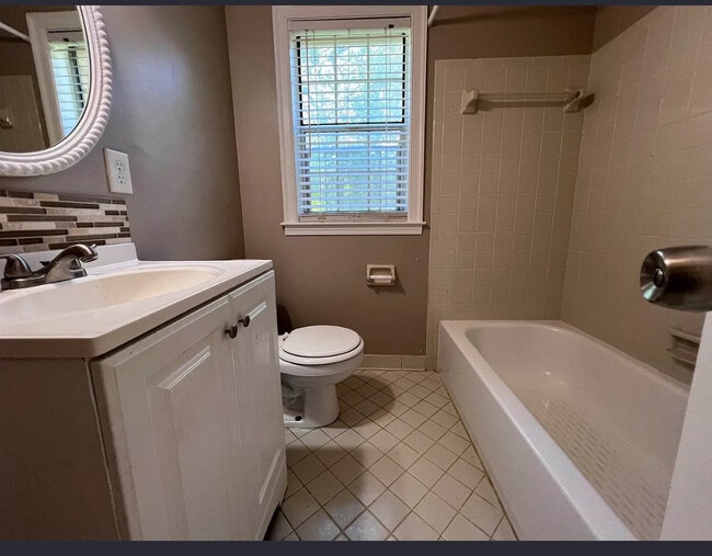 258 Lombardy Pl in Memphis, TN - Building Photo - Building Photo