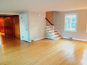 3875 N Buffalo Rd, Unit Apt. C in Orchard Park, NY - Building Photo - Building Photo