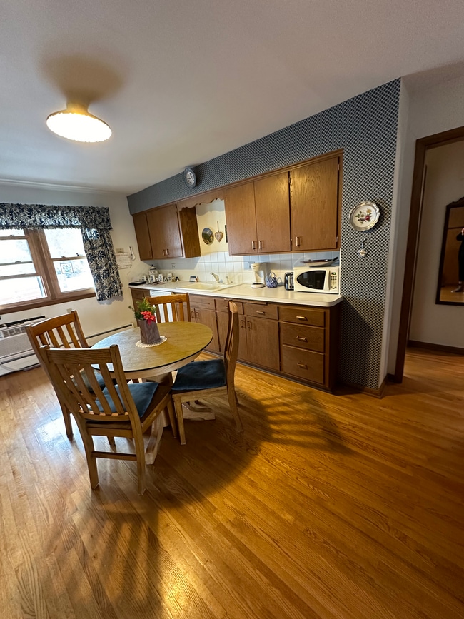 204 Nolden Ln, Unit 1 in Jordan, MN - Building Photo - Building Photo