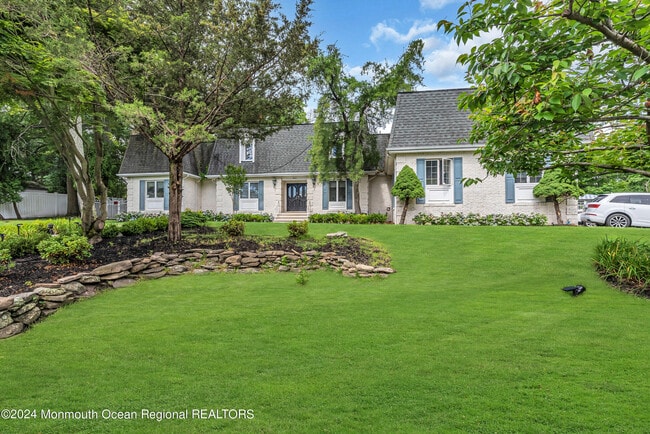 7 Decamp Ct in West Long Branch, NJ - Building Photo - Building Photo