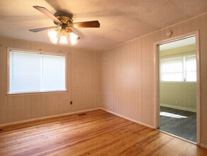 325 Cypress Ave in Adamsville, AL - Building Photo - Building Photo