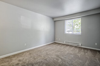 ReNew Waterview in Bremerton, WA - Foto de edificio - Building Photo
