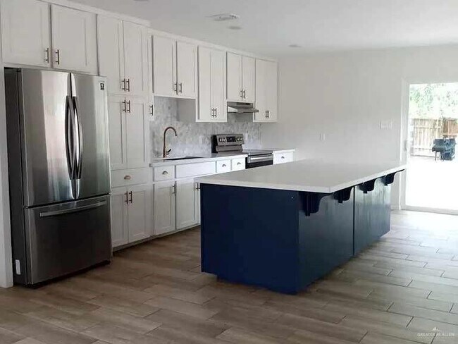 2228 Ivy Ave in McAllen, TX - Building Photo - Building Photo