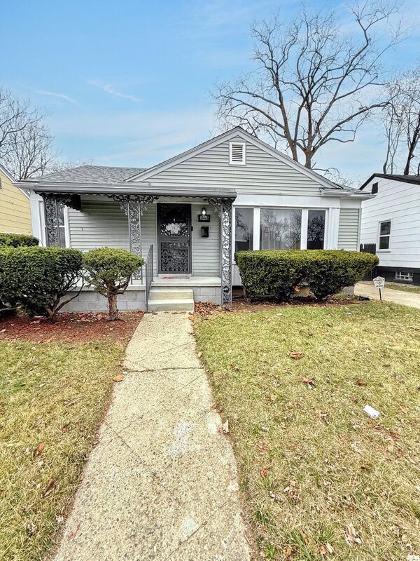 property at 18645 Biltmore St