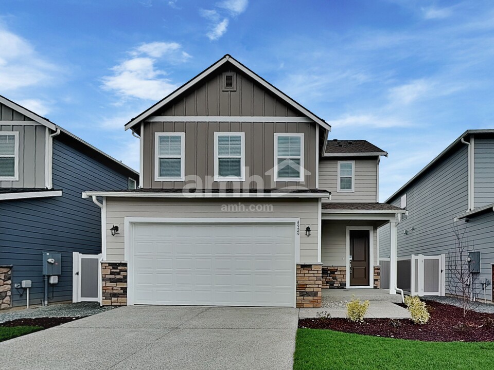 4920 85th Dr NE in Marysville, WA - Building Photo