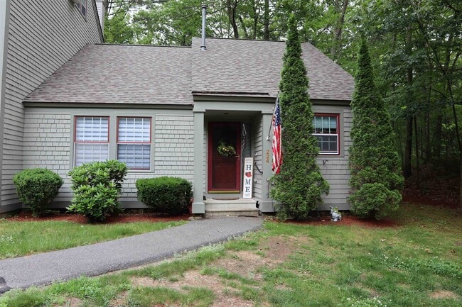 property at 1465 Hooksett Rd