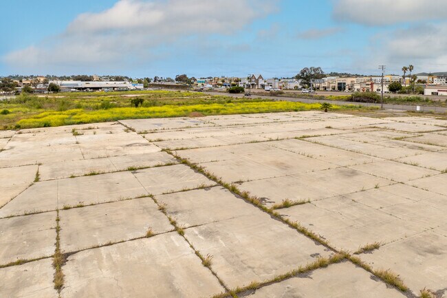 1023 Grand Ave in San Marcos, CA - Building Photo - Building Photo