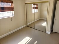 810 Lakeshore Dr photo'