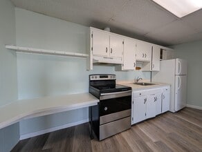 114 High St in Somersworth, NH - Building Photo - Building Photo