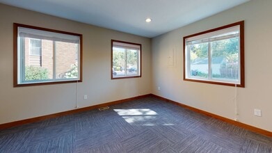 832 18th Ave SE in Minneapolis, MN - Building Photo - Building Photo