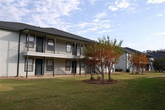 University Trails Prairie View in Hempstead, TX - Building Photo - Building Photo