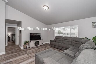 3002 Sandy Dr in Idaho Falls, ID - Building Photo - Building Photo