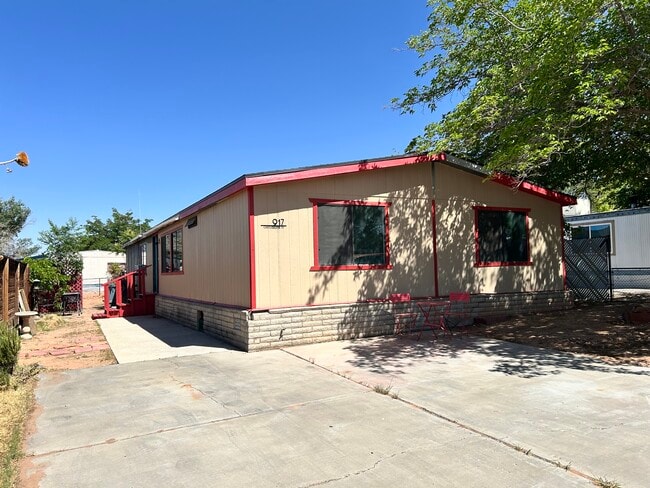917 Castle Rock St in Page, AZ - Building Photo - Building Photo