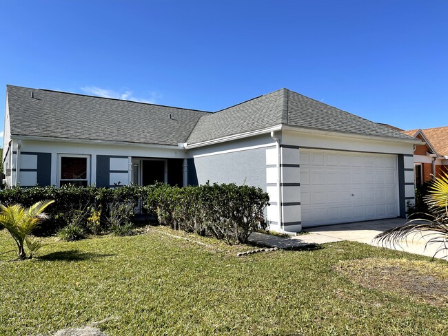 8310 Cascade Oaks Dr in Orlando, FL - Building Photo - Building Photo