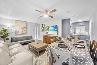 1208 NE 5th Ave in Fort Lauderdale, FL - Foto de edificio - Building Photo