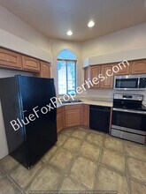 2347 W Via Di Silvio Via in Tucson, AZ - Building Photo - Building Photo