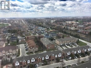 155-P155 Hillcrest Ave in Mississauga, ON - Building Photo - Building Photo