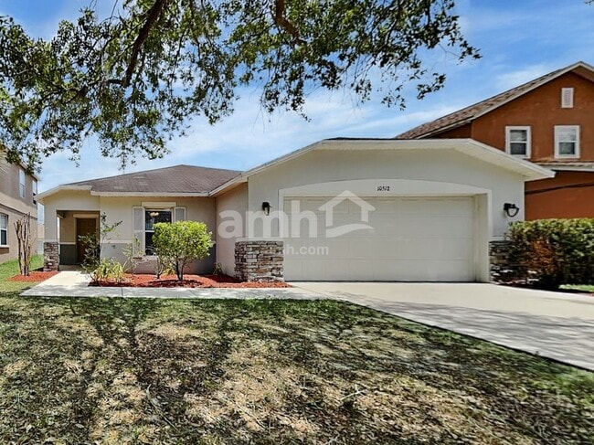 property at 10512 Boyette Creek Blvd