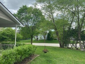 3918 Huntington Ln NW in Rochester, MN - Foto de edificio - Building Photo