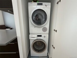 71-57 69th Pl in Queens, NY - Building Photo - Building Photo