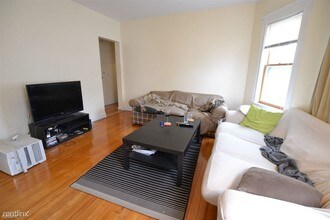 47 Easton St-Unit -# 1Q in Boston, MA - Building Photo - Building Photo