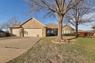 1708 NW 161st Cir in Edmond, OK - Building Photo