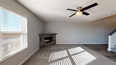1692 NW 50th St in Lincoln, NE - Building Photo - Building Photo