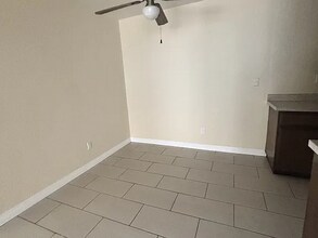 6742 Western Ave, Unit 11 in Buena Park, CA - Foto de edificio - Building Photo