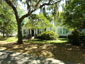 2102 North St in Beaufort, SC - Building Photo - Building Photo