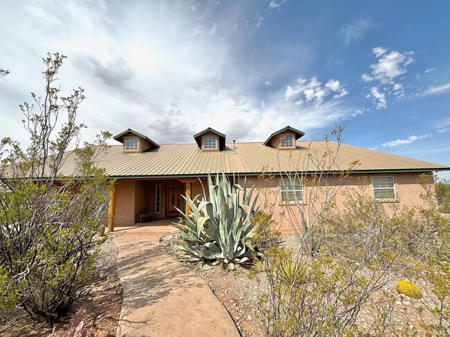 27 Puebla in La Luz, NM - Building Photo - Building Photo